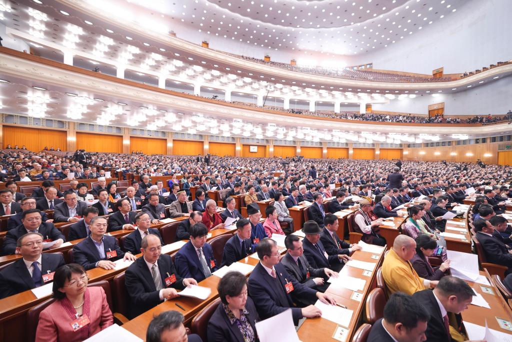 3月10日，中國人民政治協(xié)商會議第十四屆全國委員會第二次會議在北京人民大會堂舉行閉幕會。新華社記者 邢廣利 攝